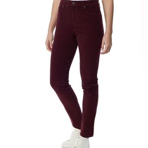 Gloria Vanderbilt maroon jeans